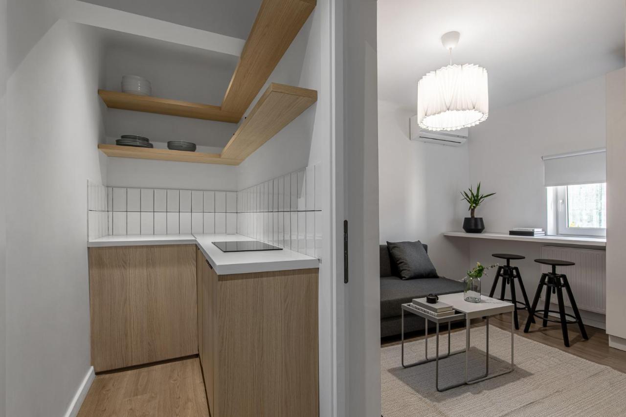 Little Attic By Citylife Suites Bukarest Exteriör bild